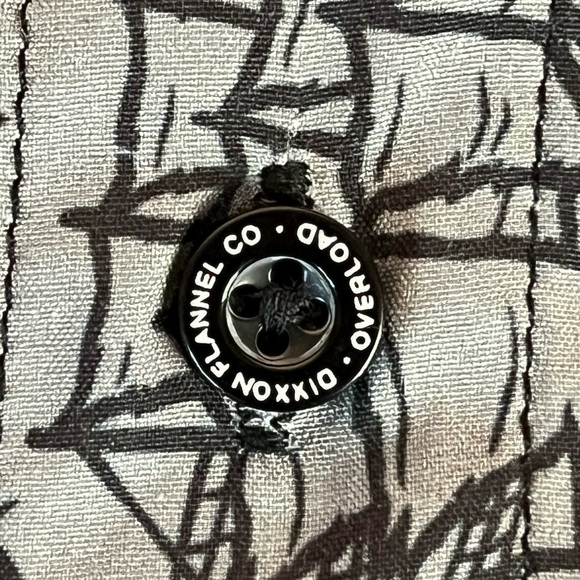 Dixxon Flannel DFC Youth Division Grunge Skulls Allover Print Gray Shirt Size XS - Picture 8 of 11